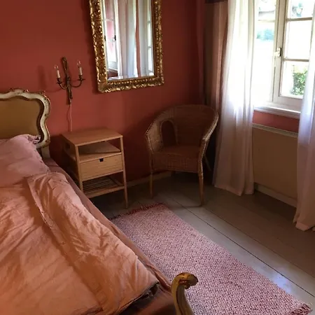 Kutscherhaus Zur Carlsburg Ferienhaus *